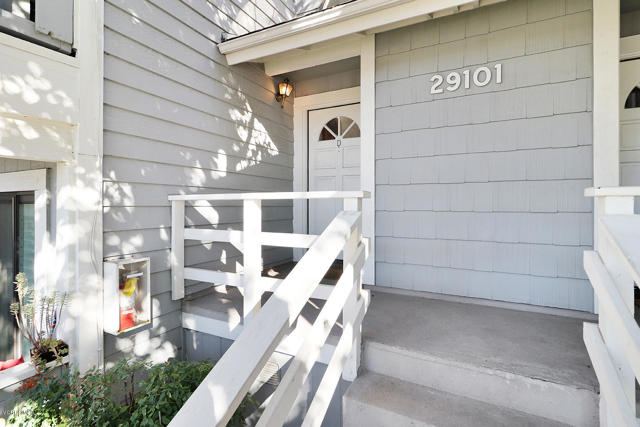 2 Bed Home for Sale in Agoura Hills, California