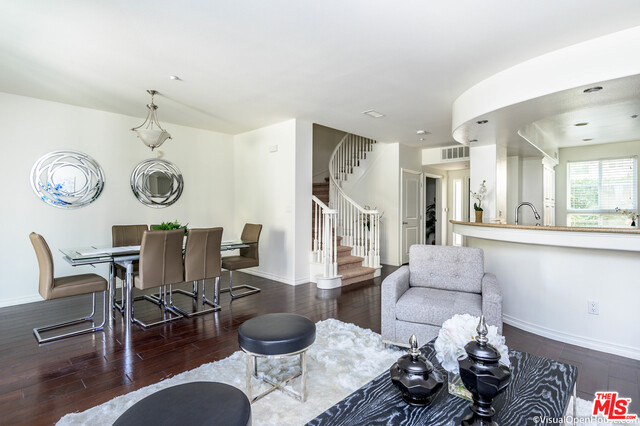 2 Bed Home for Sale in Playa Vista, California