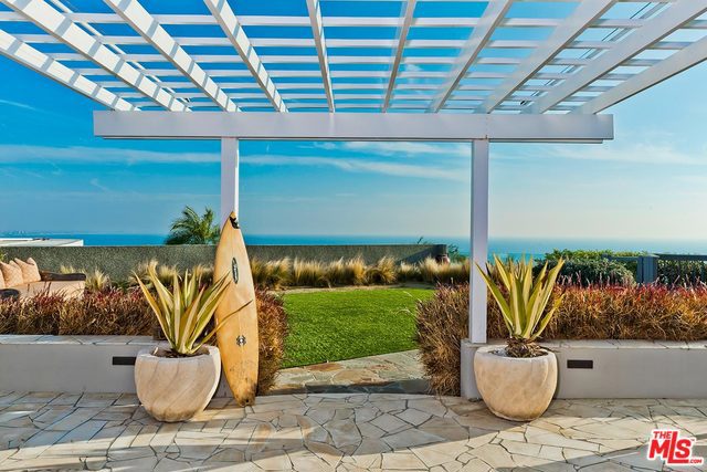 Photo of 18106 WAKECREST Drive, Pacific Palisades, CA 90265