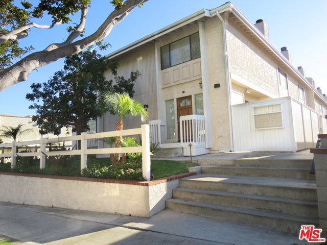 108 IRENA Avenue, Redondo Beach, California 90277, 2 Bedrooms Bedrooms, ,3 BathroomsBathrooms,Residential,Sold,IRENA,18322334
