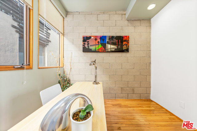 2 Bed Home for Sale in Los Angeles, California