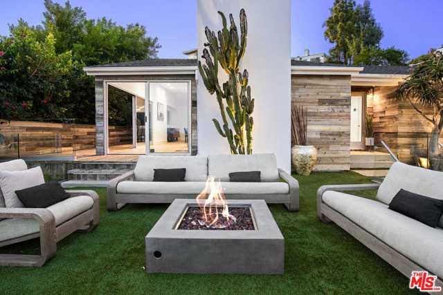 4 Bed Home for Sale in Pacific Palisades, California