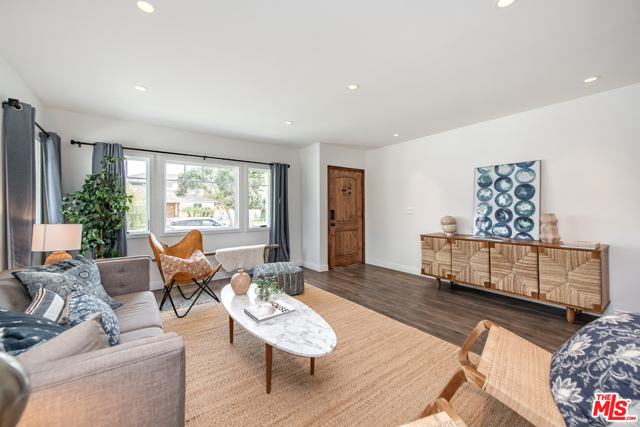 5 Bed Home for Sale in Santa Monica, California