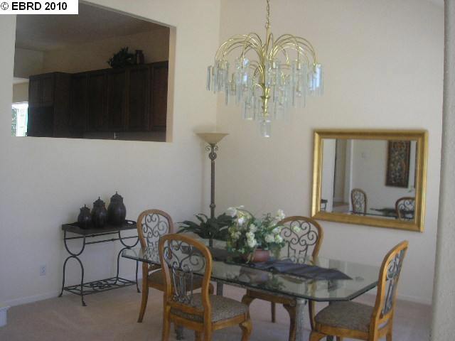 6163 Girvin Dr, Oakland, CA 94611 photo 8