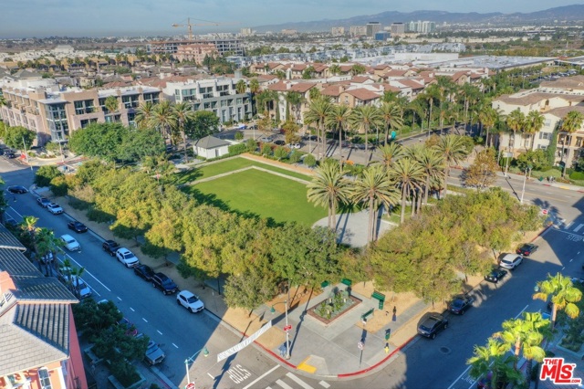 2 Bed Home for Sale in Playa Vista, California
