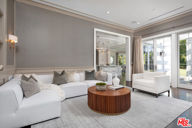 7 Bed Home for Sale in Los Angeles, California