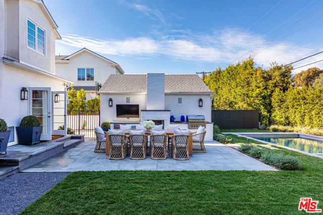 6 Bed Home for Sale in Los Angeles, California