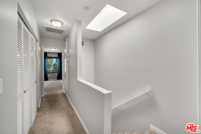 2 Bed Home for Sale in Van Nuys, California