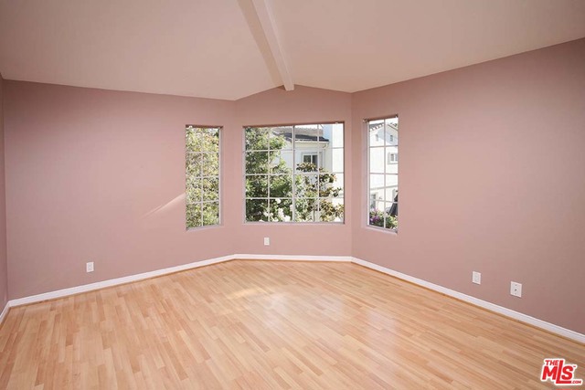 beautiful bedroom