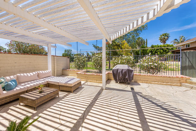 2 Bed Home for Sale in Agoura Hills, California
