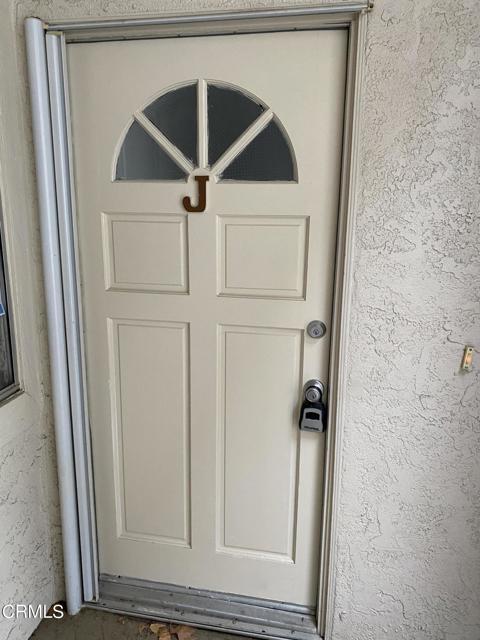 1 Bed Home for Sale in Thousand Oaks, California