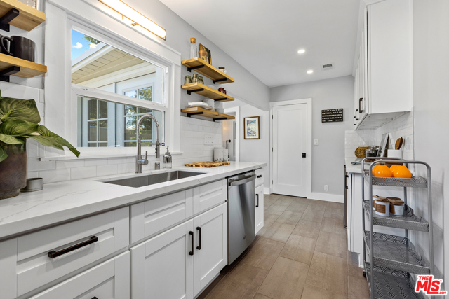 3 Bed Home for Sale in Los Angeles, California