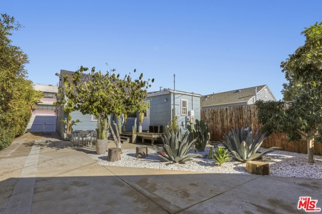 3 Bed Home for Sale in Los Angeles, California