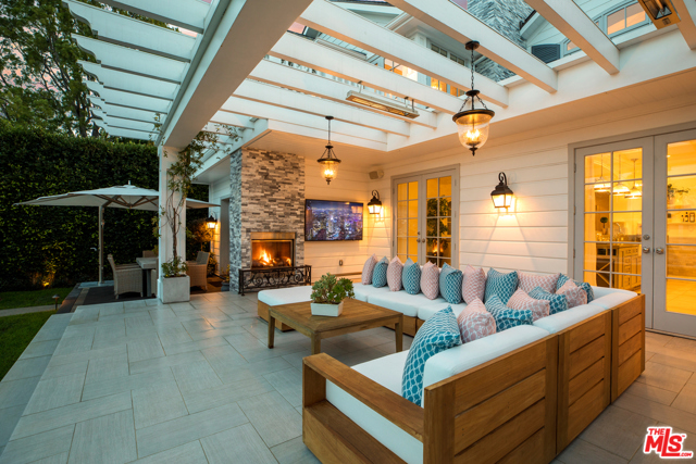 5 Bed Home for Sale in Beverly Hills, California