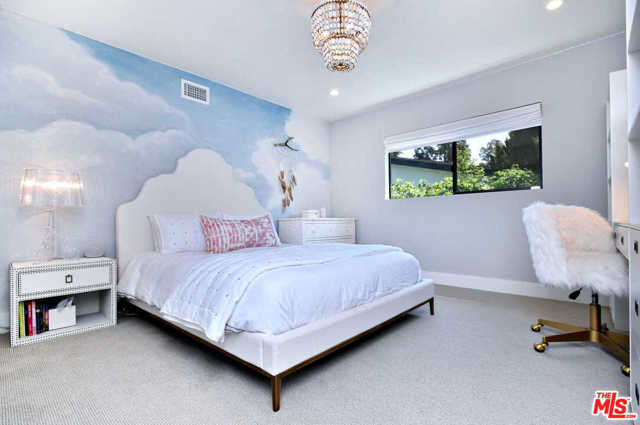 4 Bed Home for Sale in Sherman Oaks, California