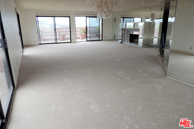 512 ESPLANADE, Redondo Beach, California 90277, 3 Bedrooms Bedrooms, ,3 BathroomsBathrooms,Residential,Sold,ESPLANADE,19451028