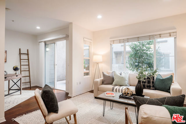 2 Bed Home for Sale in Playa Vista, California