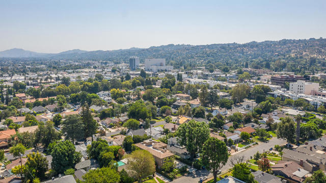 5 Bed Home for Sale in Sherman Oaks, California