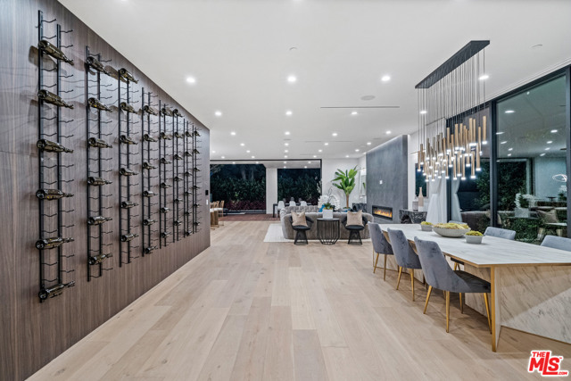 5 Bed Home for Sale in Los Angeles, California