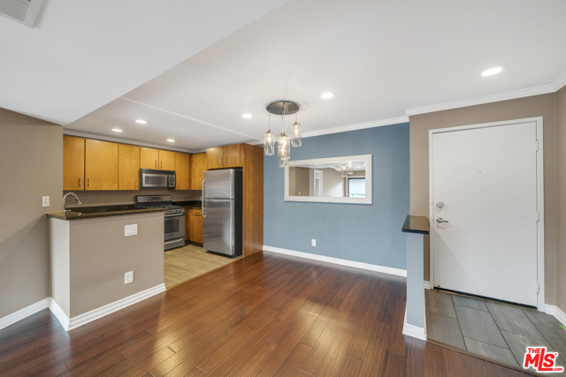 2 Bed Home for Sale in Playa del Rey, California