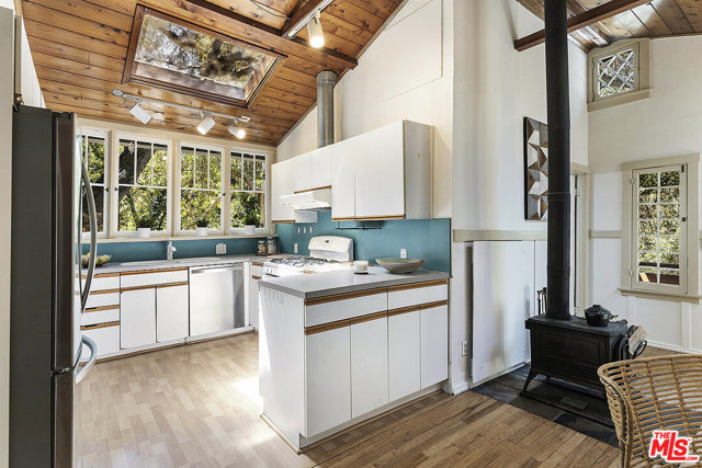 3 Bed Home for Sale in Topanga, California