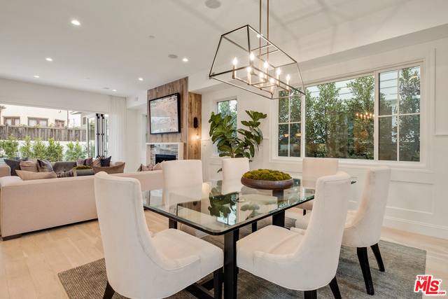 1813 OAK Avenue, Manhattan Beach, California 90266, 5 Bedrooms Bedrooms, ,4 BathroomsBathrooms,Residential,Sold,OAK,19433822