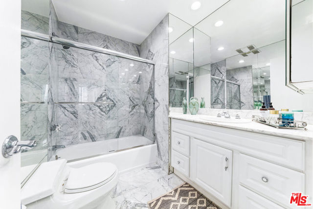 2 Bed Home for Sale in Los Angeles, California