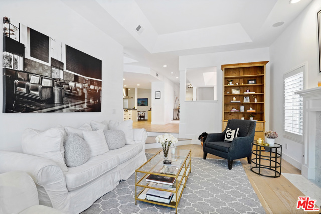 4 Bed Home for Sale in Encino, California