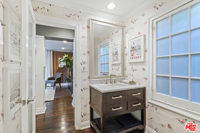 3 Bed Home for Sale in Los Angeles, California
