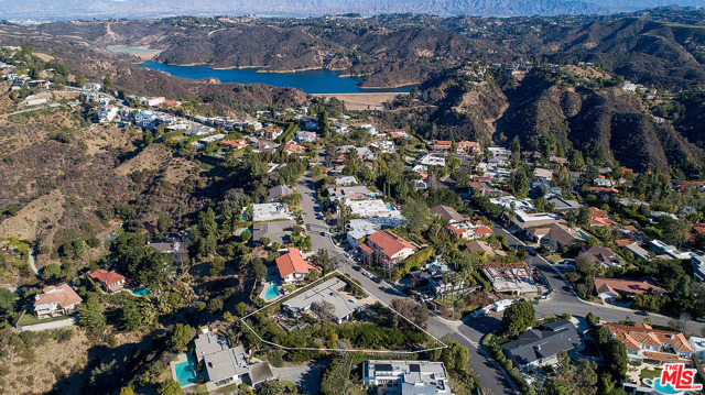 3 Bed Home for Sale in Los Angeles, California