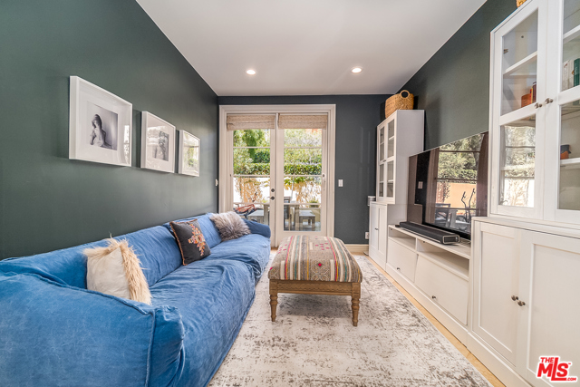 5 Bed Home for Sale in Venice, California