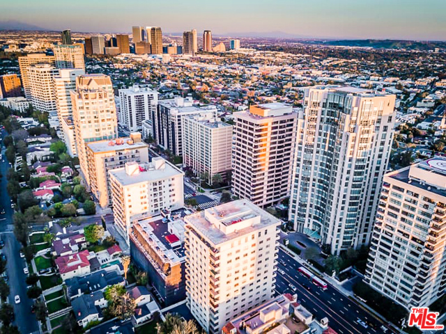 2 Bed Home for Sale in Los Angeles, California