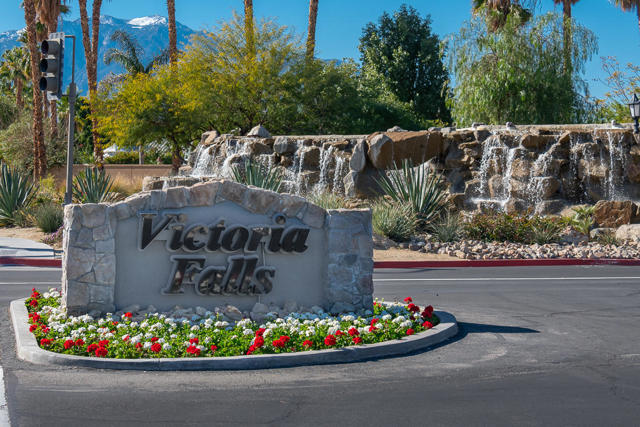 4 Normandy Way, Rancho Mirage, CA 92270