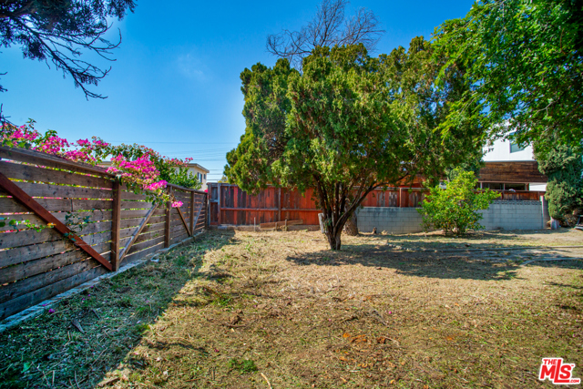 2 Bed Home for Sale in Los Angeles, California