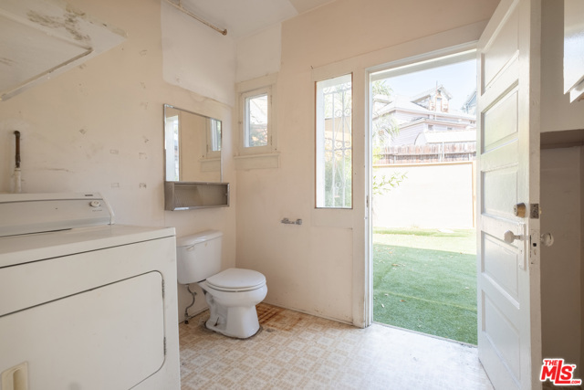  Income Home for Sale in Los Angeles, California