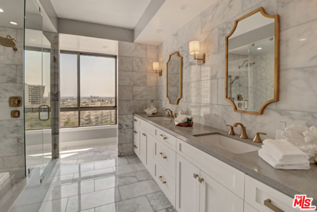 2 Bed Home for Sale in Los Angeles, California