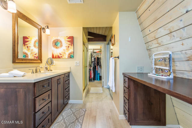 2 Bed Home for Sale in Calabasas, California