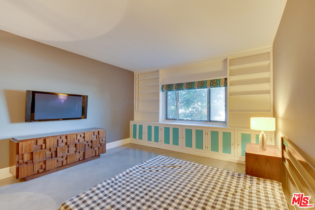 1 Bed Home for Sale in Los Angeles, California