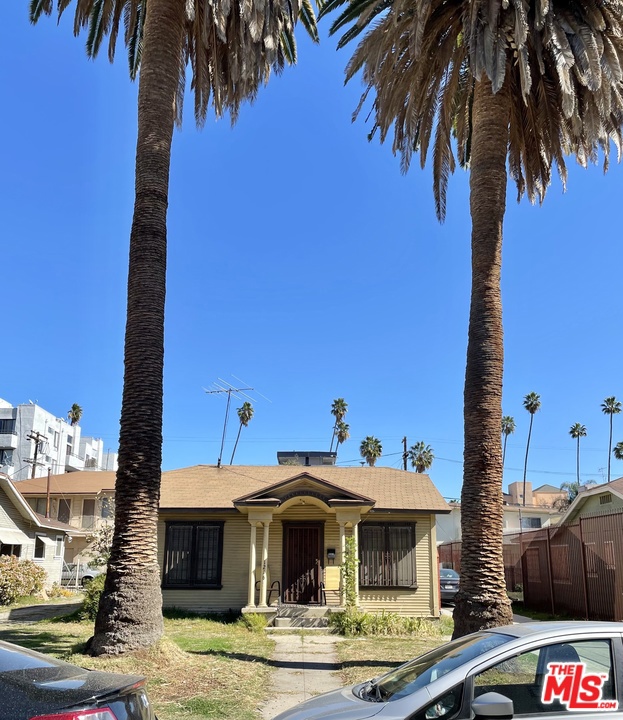 2 Bed Home for Sale in Los Angeles, California