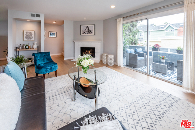 2414 Mathews Avenue, Redondo Beach, California 90278, 2 Bedrooms Bedrooms, ,2 BathroomsBathrooms,Residential,Sold,Mathews,19481828