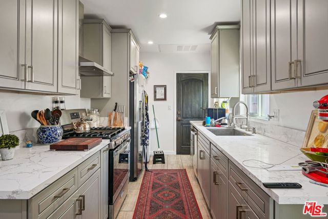  Income Home for Sale in Los Angeles, California