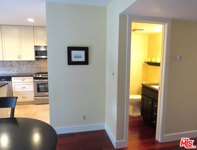 108 IRENA Avenue, Redondo Beach, California 90277, 2 Bedrooms Bedrooms, ,3 BathroomsBathrooms,Residential,Sold,IRENA,18322334