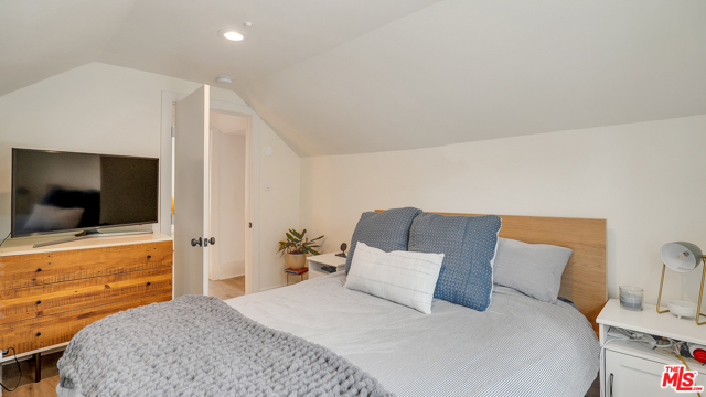 2 Bed Home for Sale in Los Angeles, California