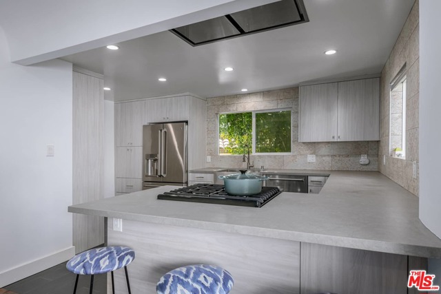 2 Bed Home for Sale in Los Angeles, California