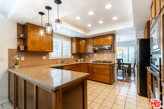 2210 HARRIMAN Lane, Redondo Beach, California 90278, 4 Bedrooms Bedrooms, ,2 BathroomsBathrooms,Residential,Sold,HARRIMAN,20544094