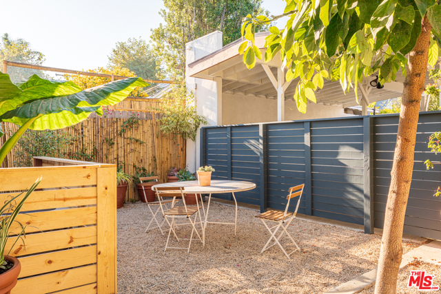 2 Bed Home for Sale in Venice, California