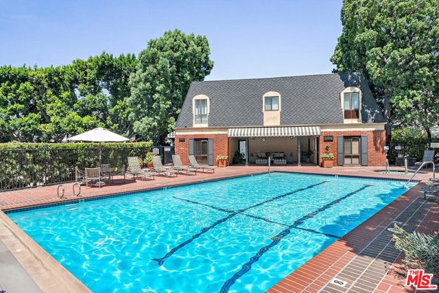 2 Bed Home for Sale in Los Angeles, California