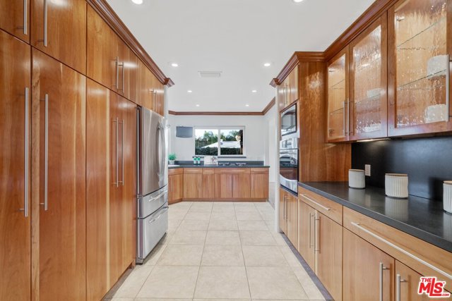 3 Bed Home for Sale in Encino, California