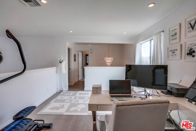 2 Bed Home for Sale in Studio City, California
