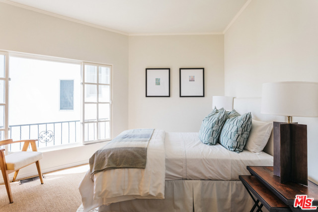4 Bed Home for Sale in Los Angeles, California